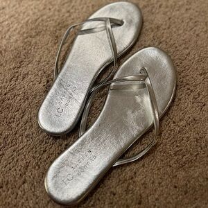 Women’s Silver LC Lauren Conrad Flip Flops, Size 8.5